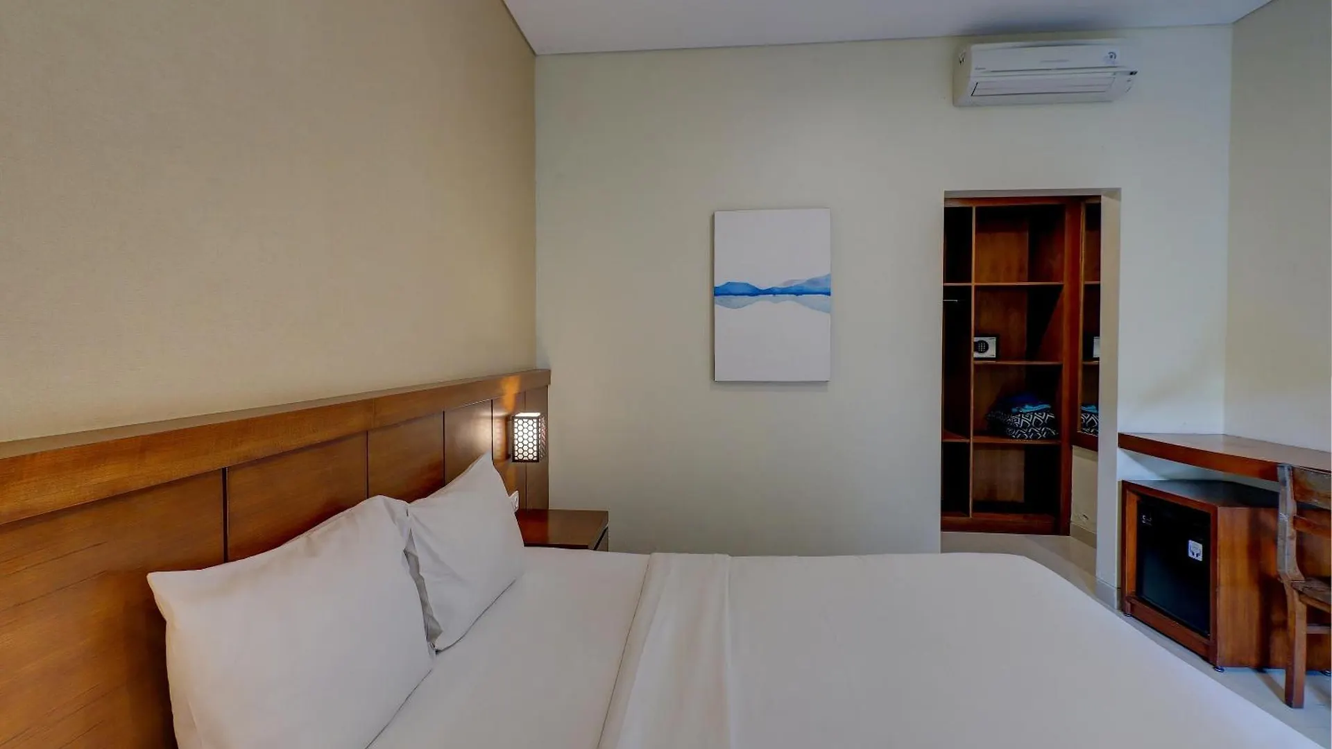Oyo Life 92852 Singgah Hotel Legian Seminyak