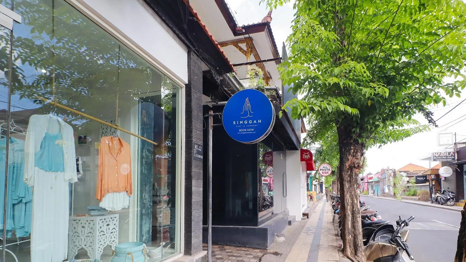 Oyo Life 92852 Singgah Hotel Legian Seminyak