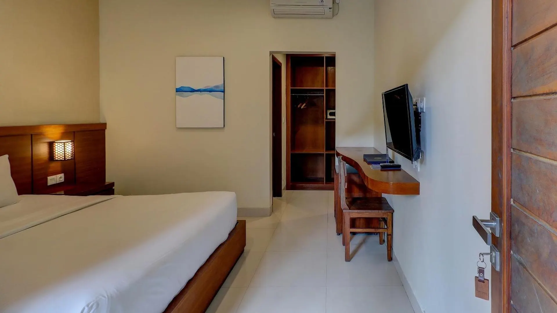 Oyo Life 92852 Singgah Hotel Legian Seminyak  Indonesia