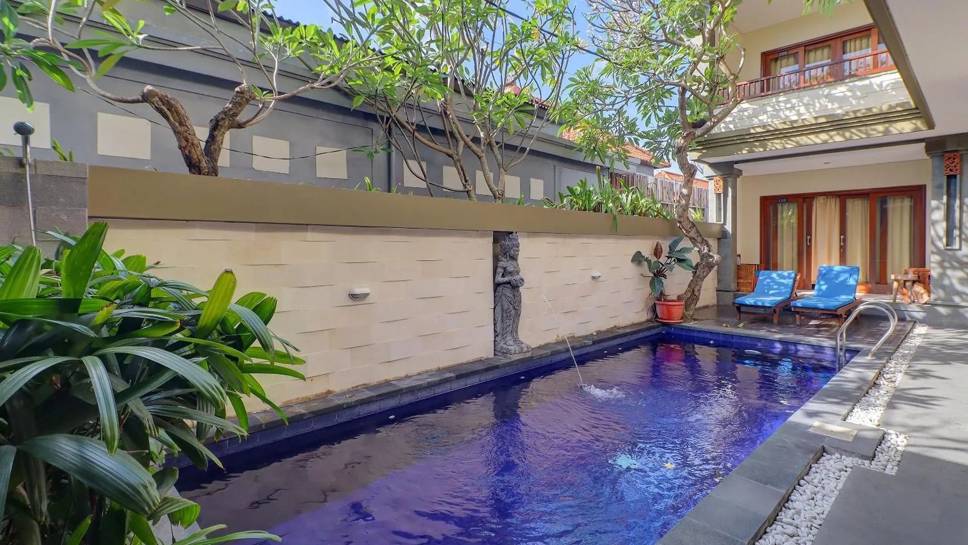 Oyo Life 92852 Singgah Hotel Legian Seminyak