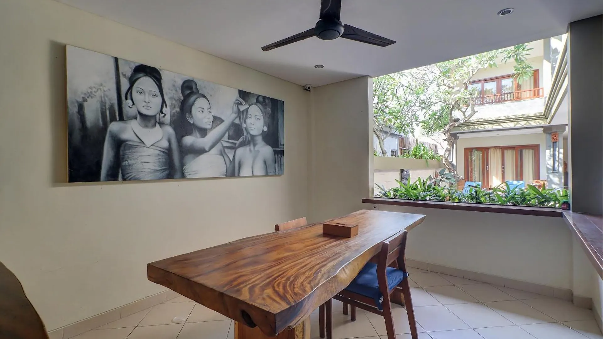Oyo Life 92852 Singgah Hotel Legian Seminyak   Seminyak (Bali)